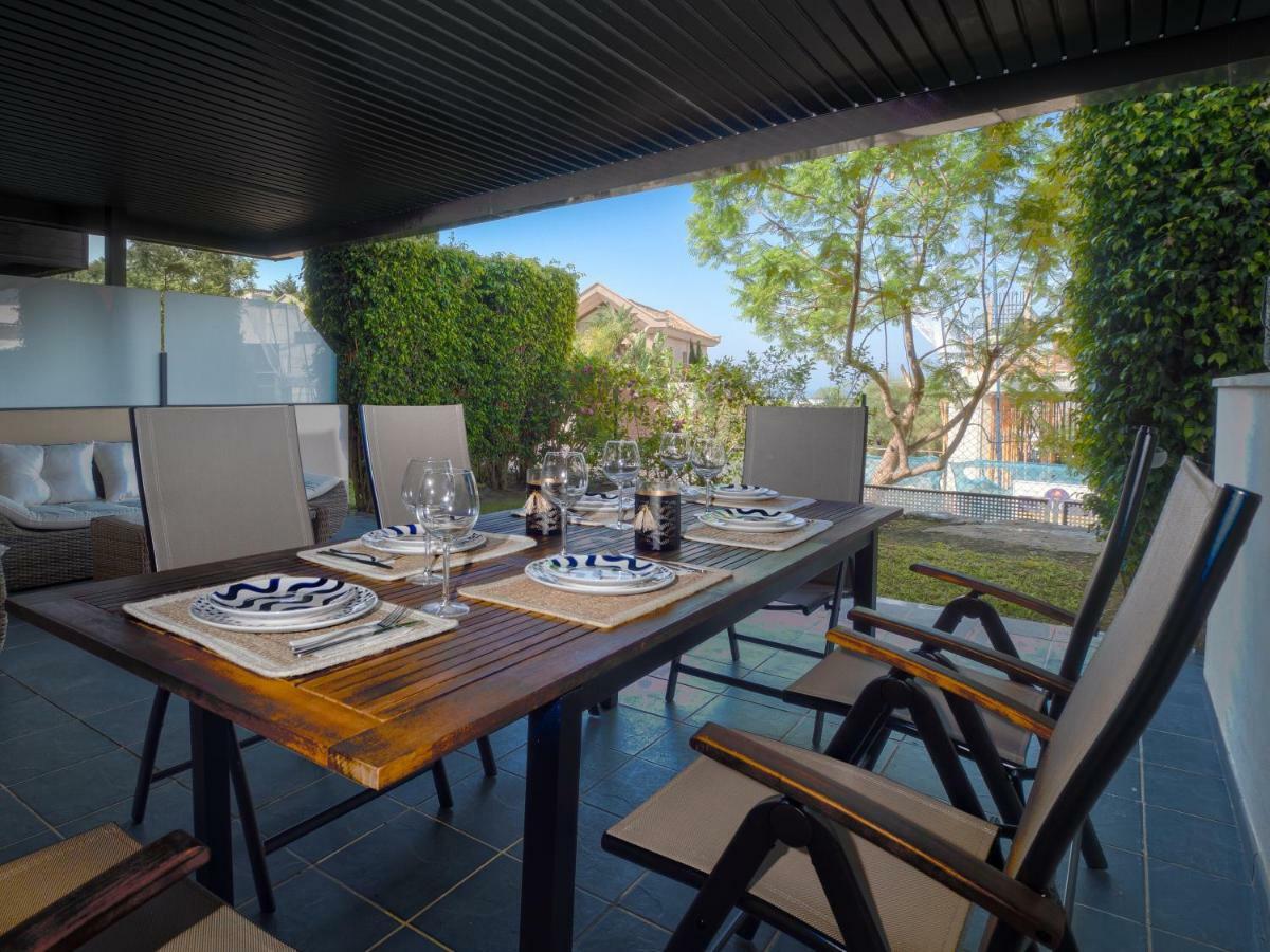 Amazing Two Bedroom Apartment In Los Flamingos, Marbella 埃斯特波纳 外观 照片